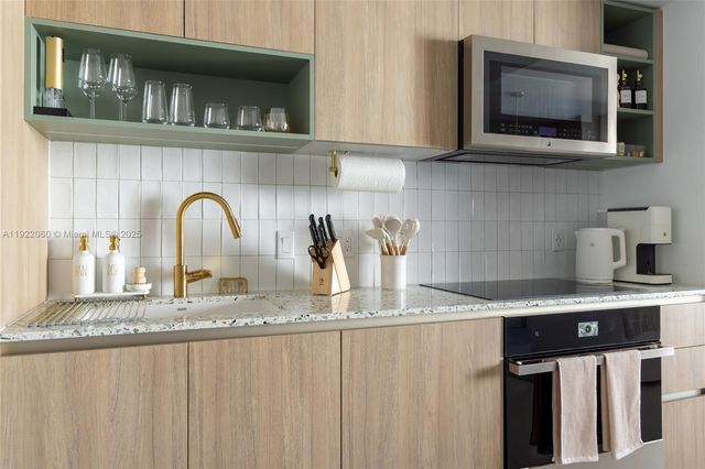 159 NE 6th St 3209, Miami, FL 33132