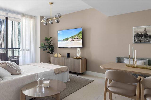 159 NE 6th St 3209, Miami, FL 33132