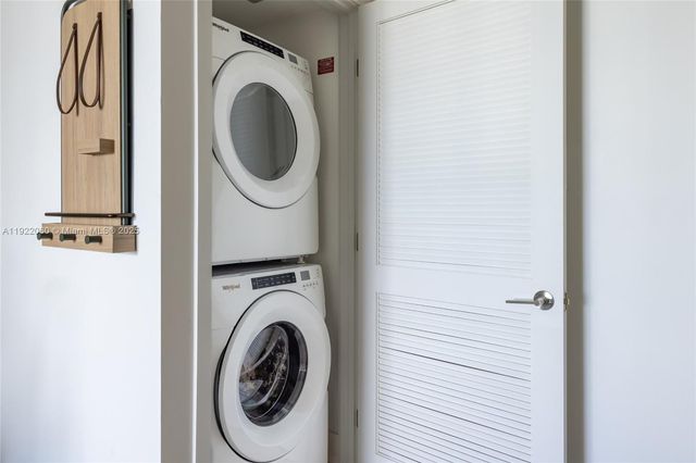 159 NE 6th St 3209, Miami, FL 33132