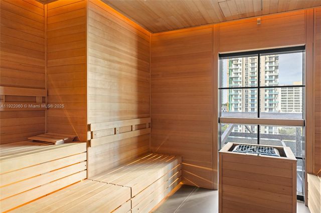 159 NE 6th St 3209, Miami, FL 33132