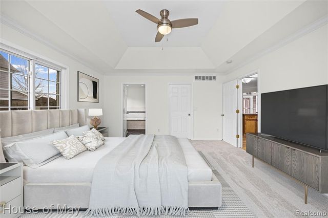 35260 Bradford Drive, New Baltimore, MI 48047