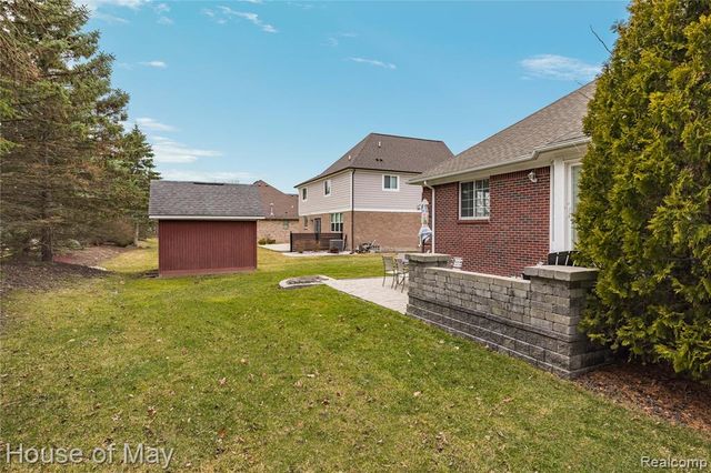 35260 Bradford Drive, New Baltimore, MI 48047