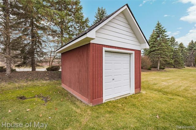 35260 Bradford Drive, New Baltimore, MI 48047