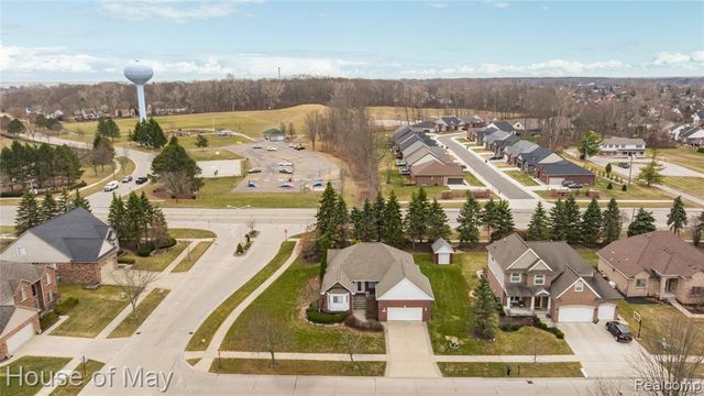 35260 Bradford Drive, New Baltimore, MI 48047
