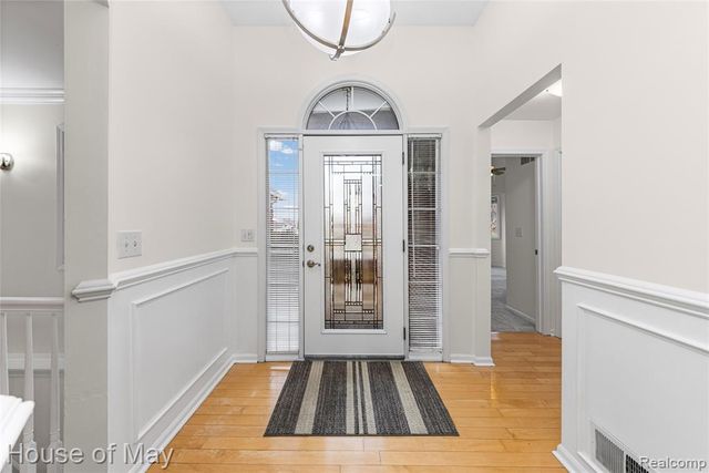 35260 Bradford Drive, New Baltimore, MI 48047