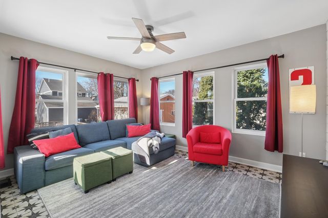 3820 47th Avenue S, Minneapolis, MN 55406