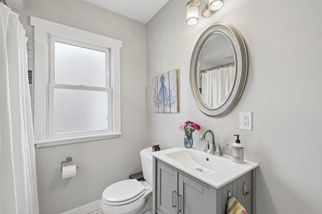 3820 47th Avenue S, Minneapolis, MN 55406