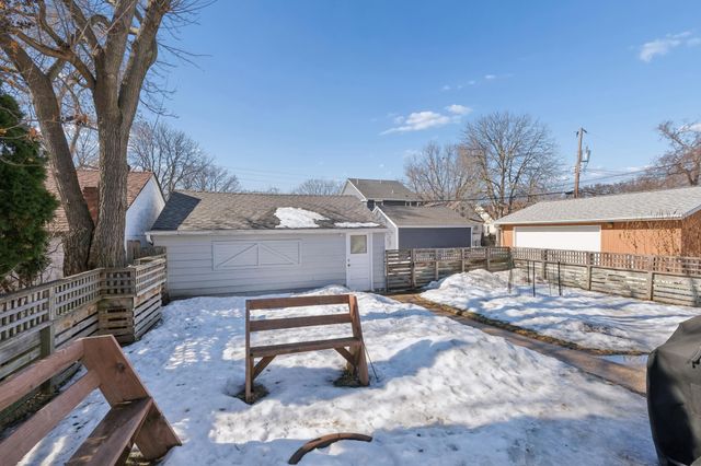 3820 47th Avenue S, Minneapolis, MN 55406