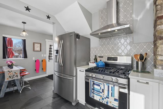 3820 47th Avenue S, Minneapolis, MN 55406