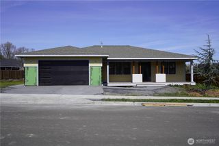 61 Berkshire, Sequim, WA 98382