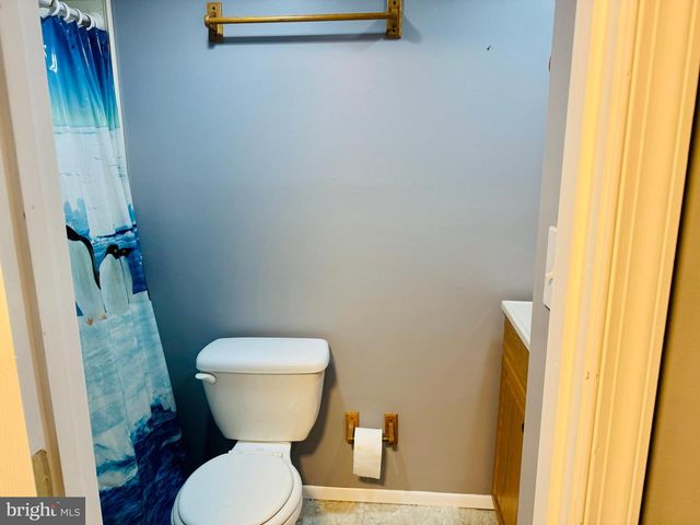 2111 VAILTHORN, Middle River, MD 21220