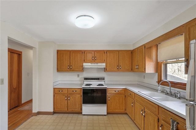 8104 Maple Road, Clay, NY 13041