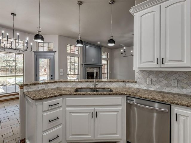 1385 Bradford Place, Blanchard, OK 73010