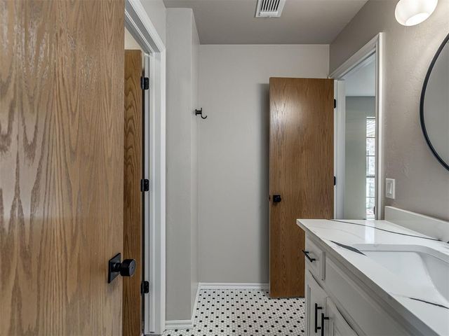 1385 Bradford Place, Blanchard, OK 73010