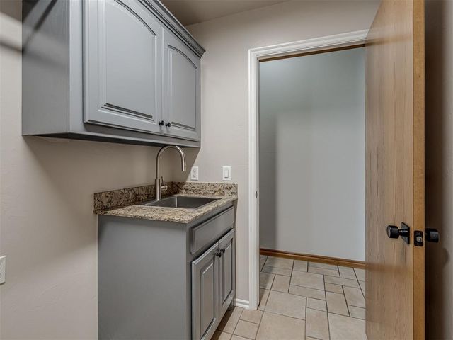 1385 Bradford Place, Blanchard, OK 73010