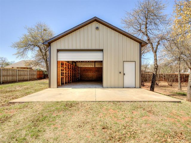 1385 Bradford Place, Blanchard, OK 73010