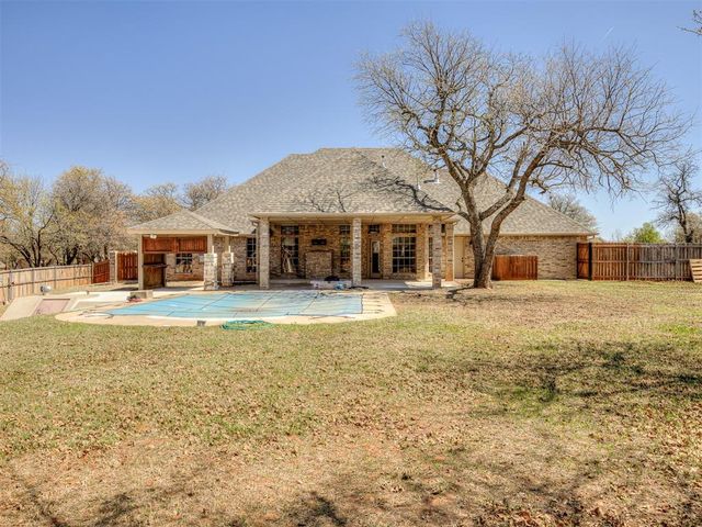 1385 Bradford Place, Blanchard, OK 73010