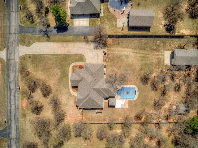 1385 Bradford Place, Blanchard, OK 73010