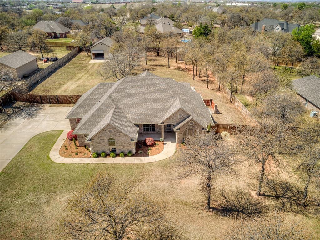 1385 Bradford Place, Blanchard, OK 73010