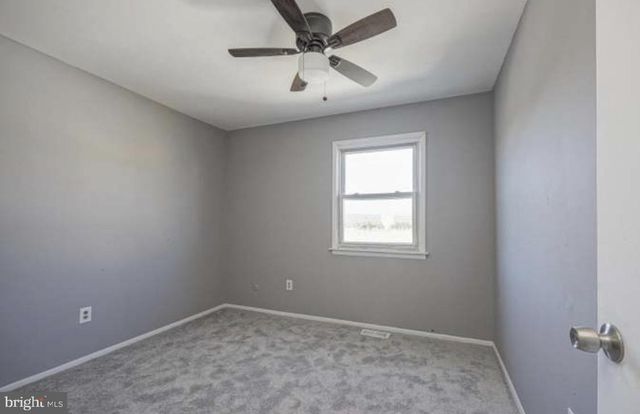 7 LYRIC CT, Sicklerville, NJ 08081