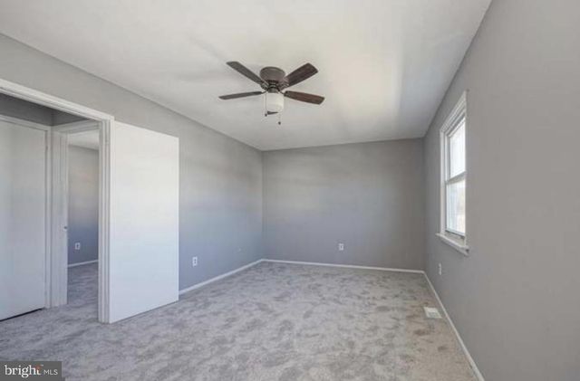 7 LYRIC CT, Sicklerville, NJ 08081