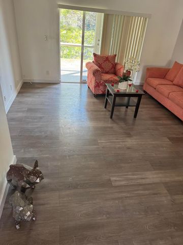 9220 SW 3rd Street 907, Boca Raton, FL 33428