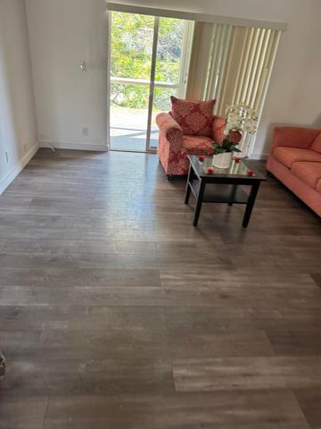 9220 SW 3rd Street 907, Boca Raton, FL 33428