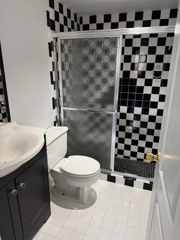 9220 SW 3rd Street 907, Boca Raton, FL 33428