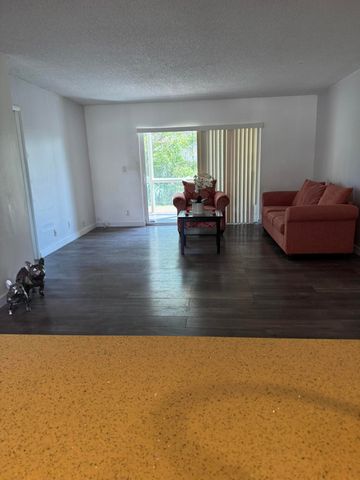 9220 SW 3rd Street 907, Boca Raton, FL 33428