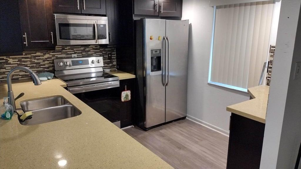 9220 SW 3rd Street 907, Boca Raton, FL 33428