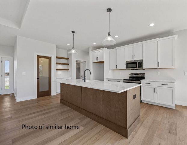 547 Davis Drive NE, Mt Vernon, IA 52314