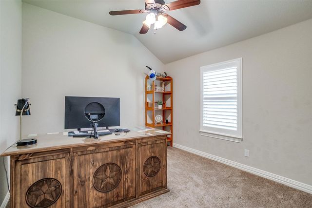 505 N Avenue E, Springtown, TX 76082