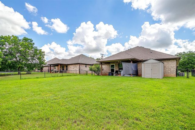 505 N Avenue E, Springtown, TX 76082
