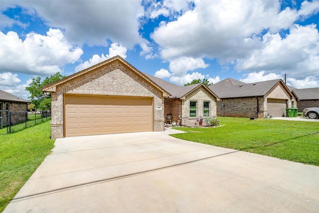 505 N Avenue E, Springtown, TX 76082