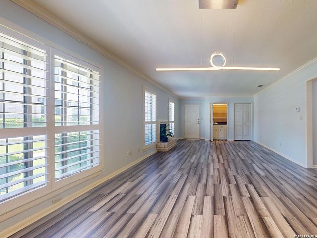 2611 Eisenhauer Rd Apt 506, San Antonio, TX 78209