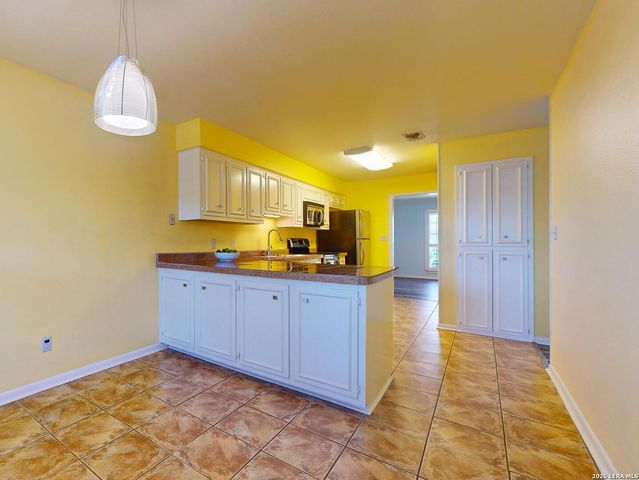 2611 Eisenhauer Rd Apt 506, San Antonio, TX 78209