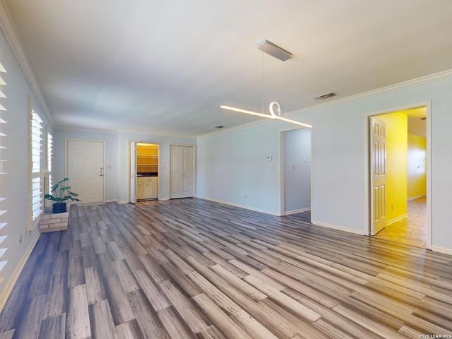 2611 Eisenhauer Rd Apt 506, San Antonio, TX 78209