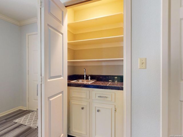 2611 Eisenhauer Rd Apt 506, San Antonio, TX 78209