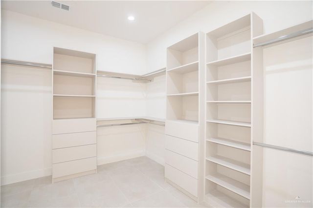 2607 Cottonwood Street, Mission, TX 78574