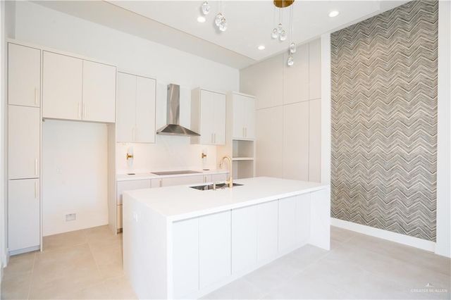 2607 Cottonwood Street, Mission, TX 78574