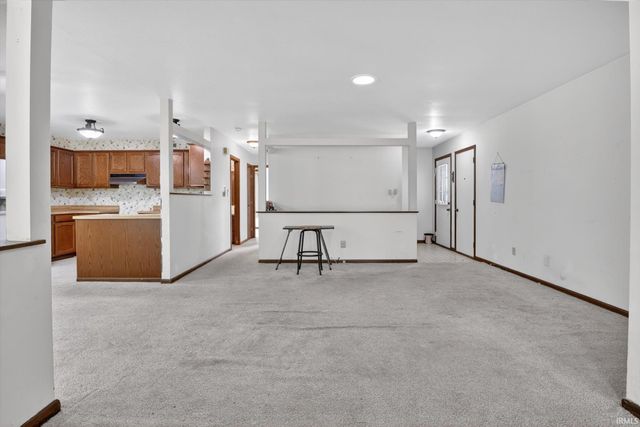 53575 Hyde Park Drive, Bristol, IN 46507