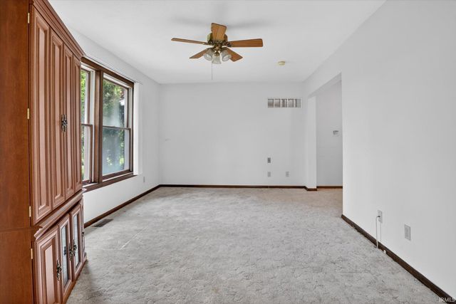 53575 Hyde Park Drive, Bristol, IN 46507