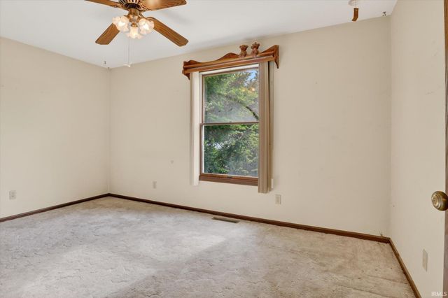 53575 Hyde Park Drive, Bristol, IN 46507