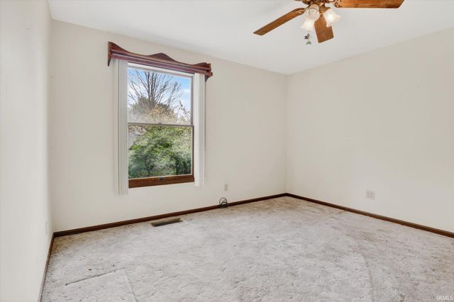 53575 Hyde Park Drive, Bristol, IN 46507
