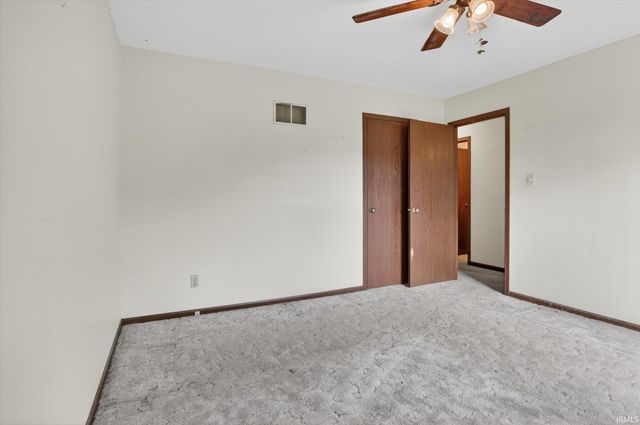 53575 Hyde Park Drive, Bristol, IN 46507