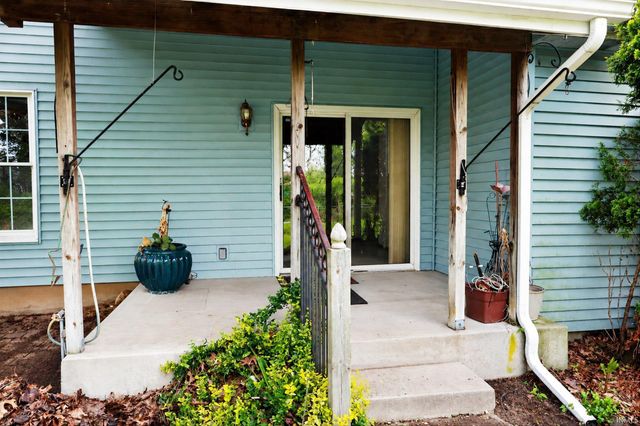 53575 Hyde Park Drive, Bristol, IN 46507