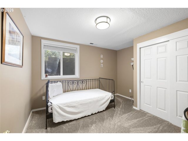 16591 Se CATLYN WOODS Dr, Milwaukie, OR 97267