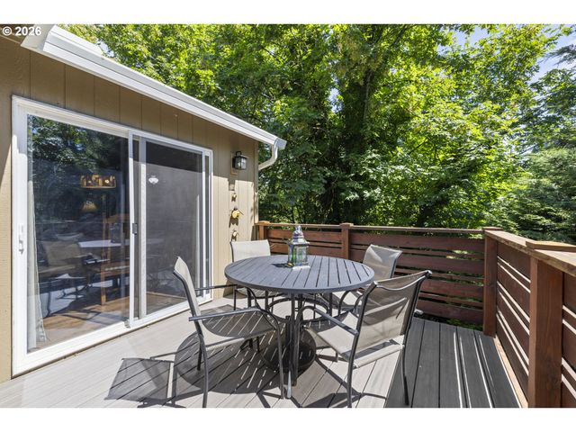 16591 Se CATLYN WOODS Dr, Milwaukie, OR 97267