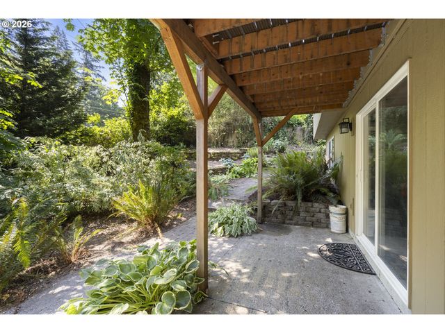 16591 Se CATLYN WOODS Dr, Milwaukie, OR 97267