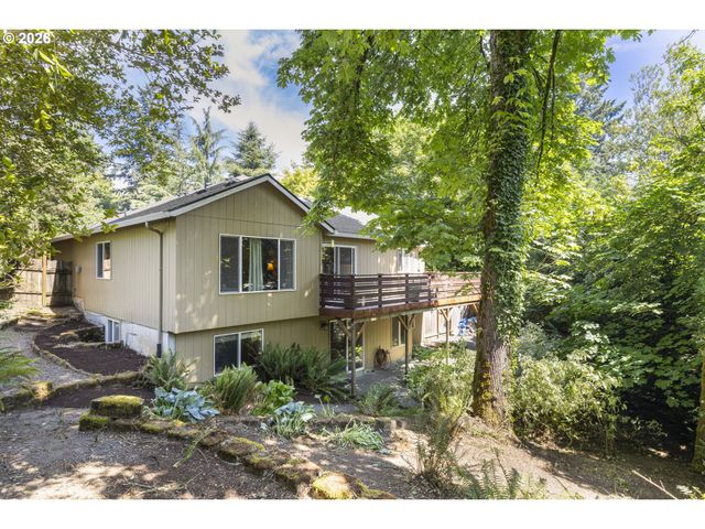 16591 Se CATLYN WOODS Dr, Milwaukie, OR 97267